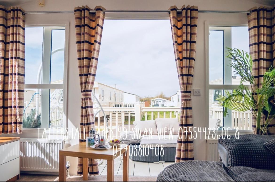 Swan View Retreats # Hottub # Egg Chair # Bbq & Bikes Included 8 Berth 塔特舍尔 外观 照片